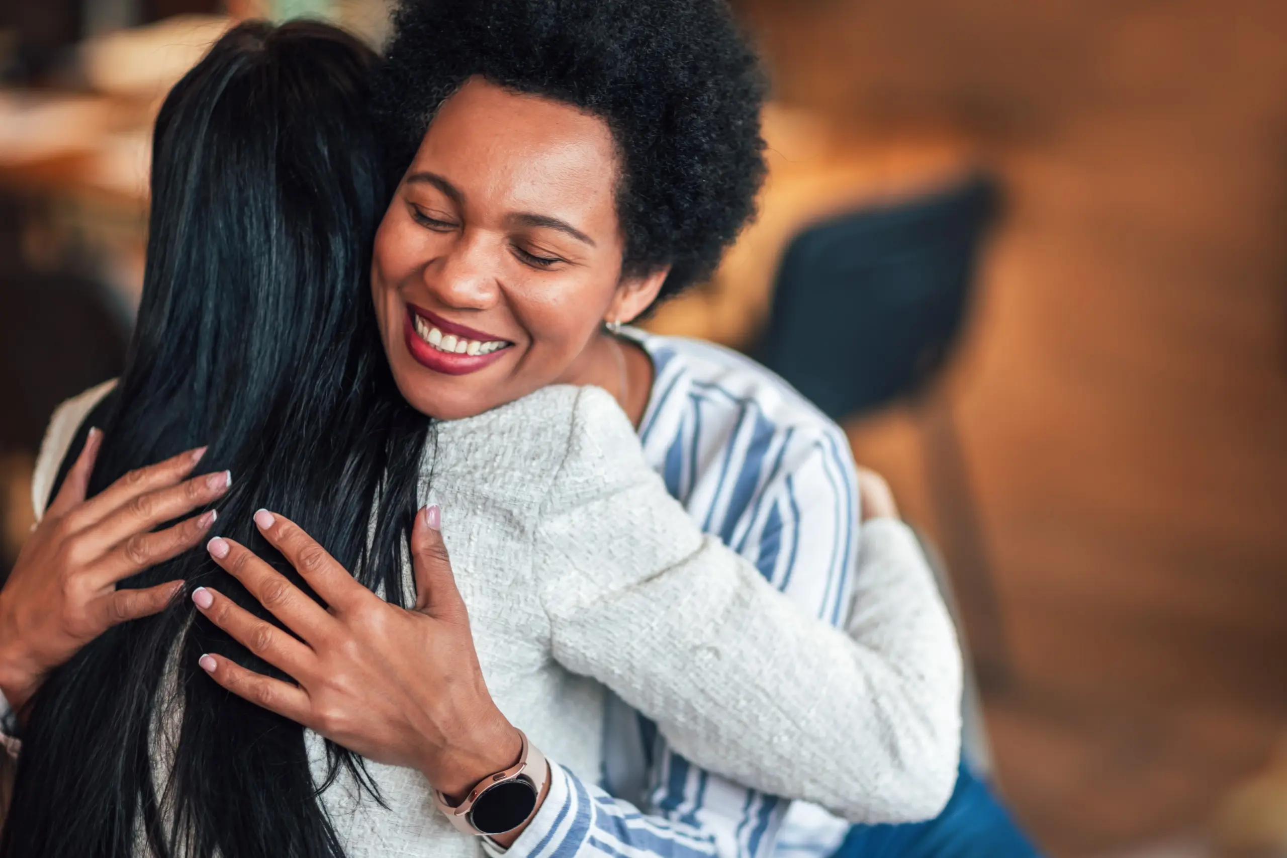 Signs of addiction recovery journey with support and community